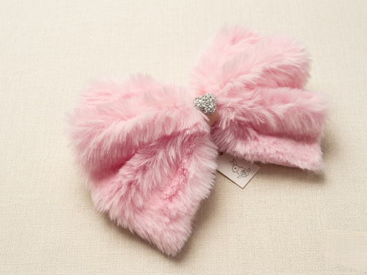 Pretty in Plush: 6-Inch Handmade Faux Fur Statement Bow 🎀